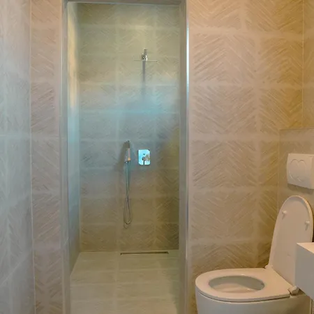 Delmar Garden Голем