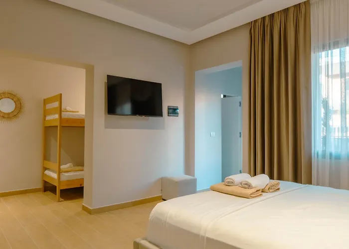 イン Delmar Garden *